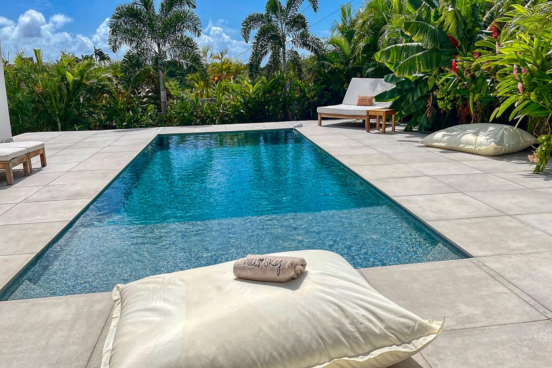1. Location villa piscine roof top vue mer Saint François Guadeloupe-Piscine